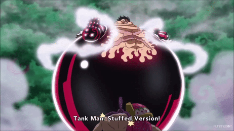 Luffy expandiendose con su Gear 4 Tankman