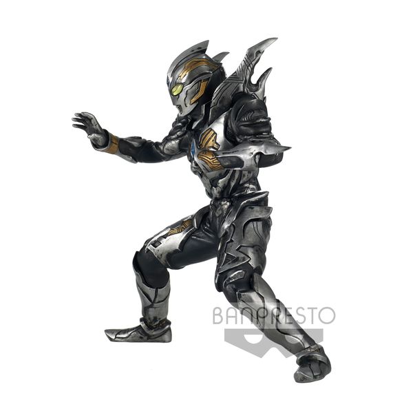Figura Trigger Dark Ultraman Trigger Heros Brave