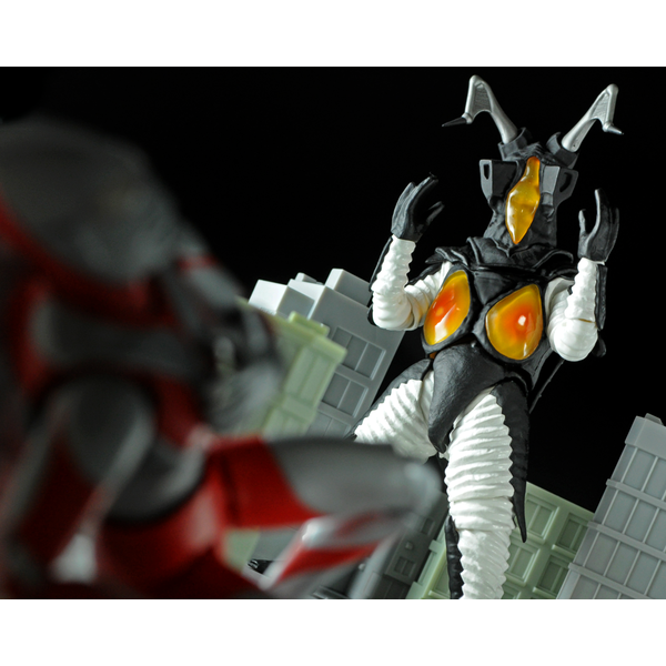 SH Figuarts Zetton Ultraman