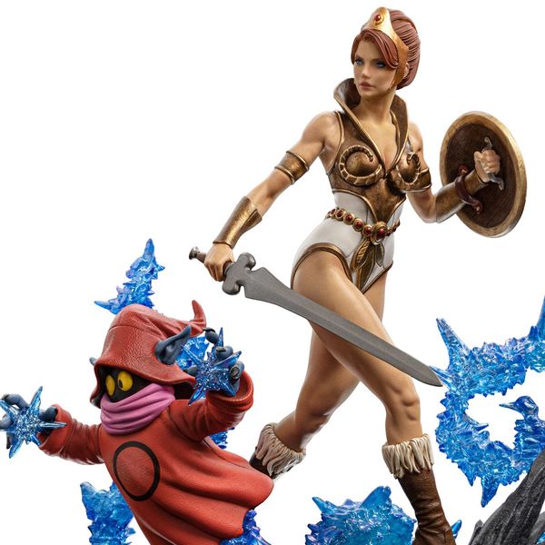 Estatua Teela y Orko Masters of the Universe Deluxe Art Scale