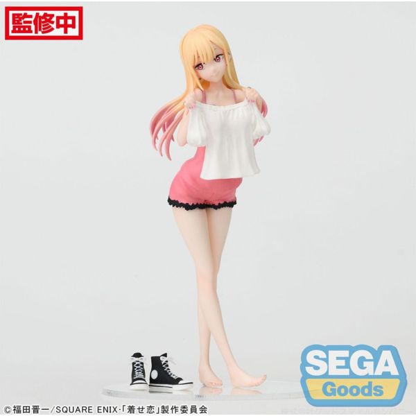Figura Marin Kitagawa Trying On Sexy Cosplay Doll Luminasta