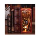 Flame Common Room Book Nook DIY Diorama