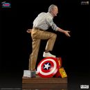 Stan Lee Deluxe Art Statue Marvel Comics Art Scale