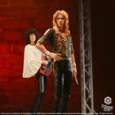 Queen Estatua Rock Iconz Roger Taylor II (Sheer Heart Attack Era) 23 cm