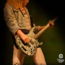 Def Leppard Estatua Rock Iconz Rick Savage 24 cm