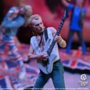 Def Leppard Estatua Rock Iconz Phil Collen 24 cm