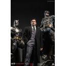 Justice League Statue 1/4 Bruce Wayne (Ben Affleck) 51 cm