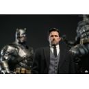 Justice League Statue 1/4 Bruce Wayne (Ben Affleck) 51 cm