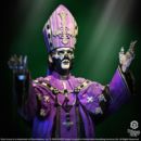 Ghost Estatua Rock Iconz Papa V Perpetua Purple Robes 22 cm