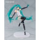 Hatsune Miku GT Project Plastic Model Kit Reincarnation Racing Miku: 2013 Ver. 19 cm