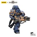 Warhammer 40,000: Space Marine 2 Figura Ultramarines Heavy Artificer Armor with Relic Multi-Melta 13 cm