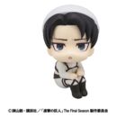 Attack on Titan Estatua PVC Look Up Levi Cleaning up Ver. 11 cm    