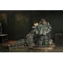 Friday the 13th: The Game Diorama Trenchcoat with Spikes Inferno Room Deluxe Set 