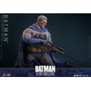 Batman: The Dark Knight Returns Figura Comic Masterpiece 1/6 Batman (Battle Damaged Version) 32 cm