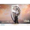 The Legend of Zelda Breath of the Wild PVC Statue Hylian Shield Standard Edition 29 cm